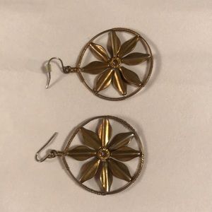 Accessories - Earrings Accessories - Earrings